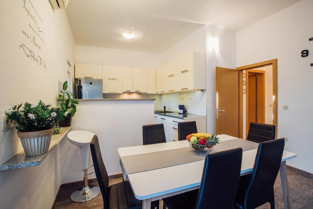 Apartments Essentia Podstrana Dış mekan fotoğraf