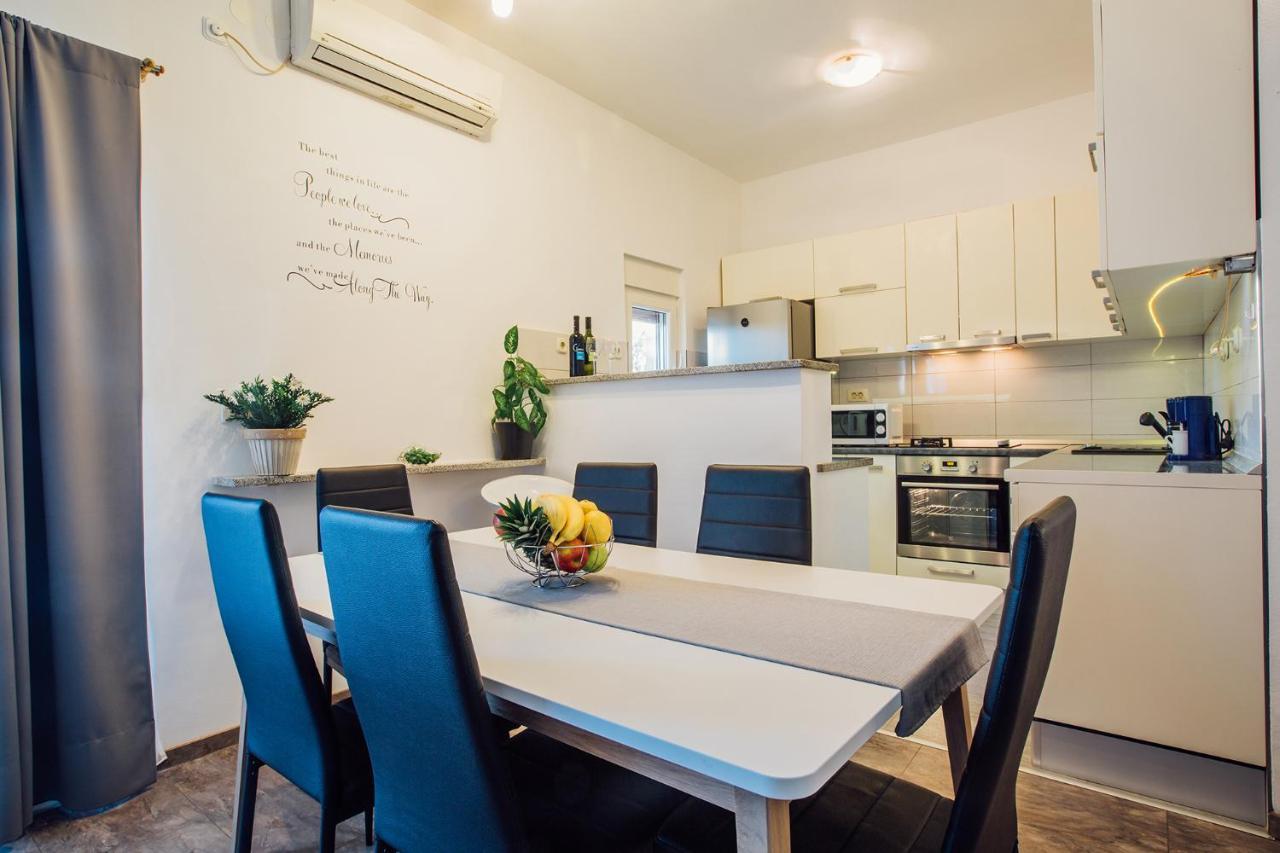 Apartments Essentia Podstrana Dış mekan fotoğraf